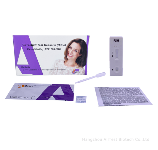 Inhoud van de FSH test kit: teststrip, pipet, lancet, bufferoplossing en gebruiksaanwijzing voor het thuis testen van vruchtbaarheid.